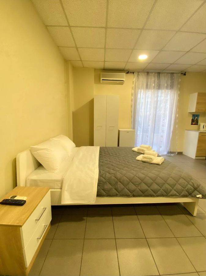 Dima Rooms And Apartments Афіни Екстер'єр фото